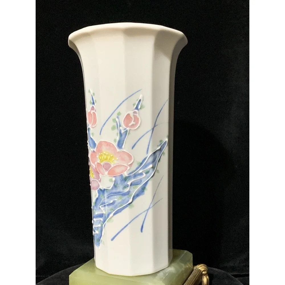 Raised Relief Floral 8